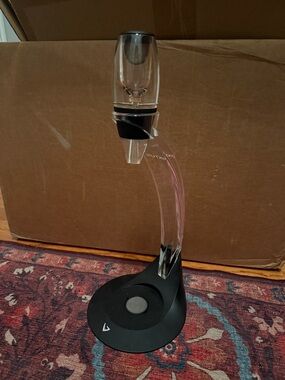 Black and Clear Wine Aerator Stand